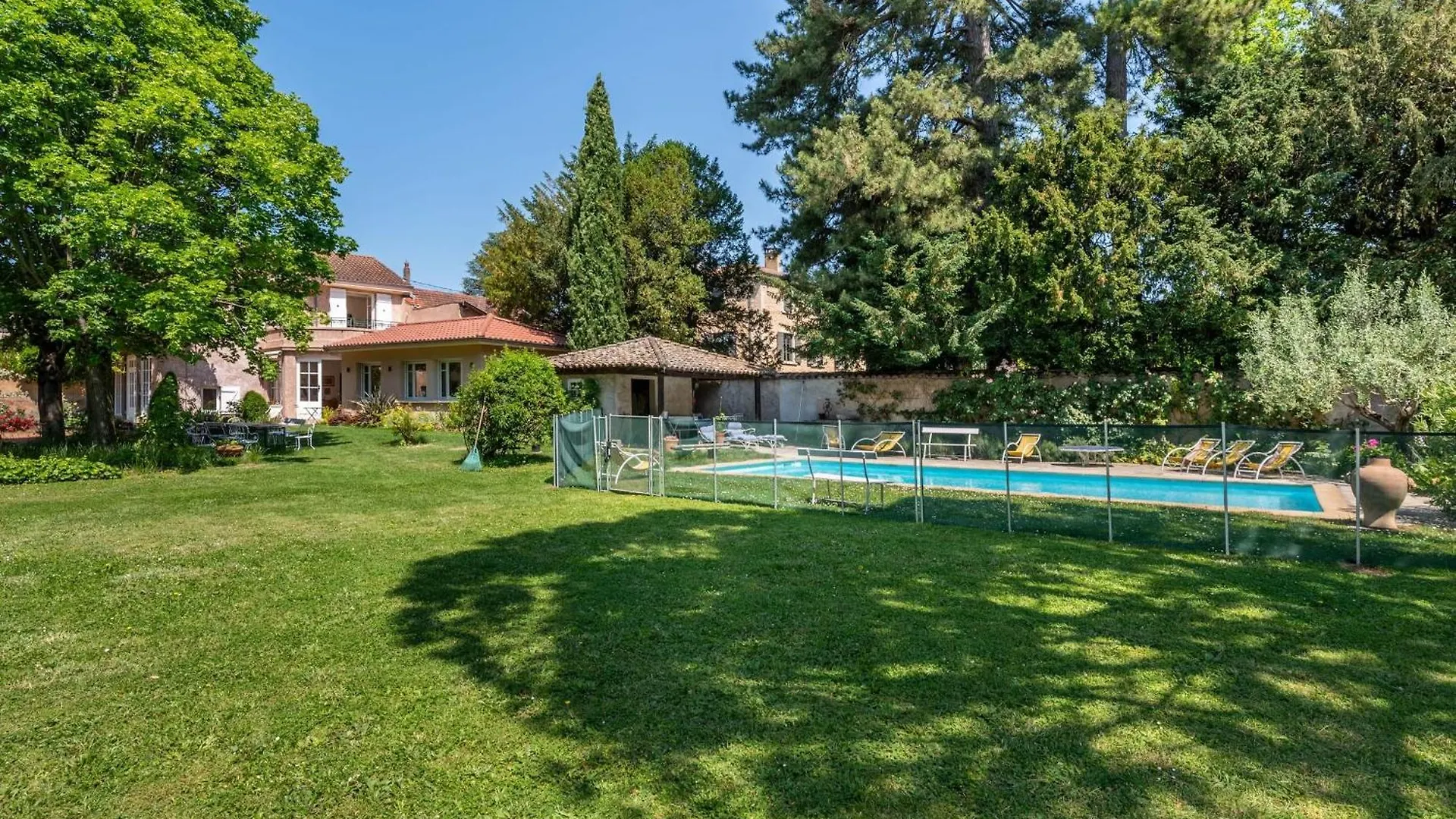 Le Parc - Estate with swimming pool in a park Villa Saint-Cyr-au-Mont-d'Or