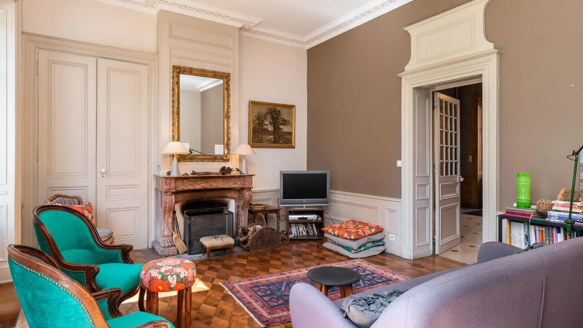 Le Parc - Estate with swimming pool in a park Villa Saint-Cyr-au-Mont-d'Or Fransa